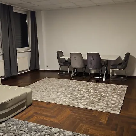 2 Schlafzimmer Am Kaiserlei Apartment *