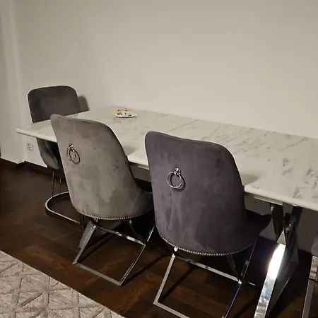 2 Schlafzimmer Am Kaiserlei * Offenbach am Main